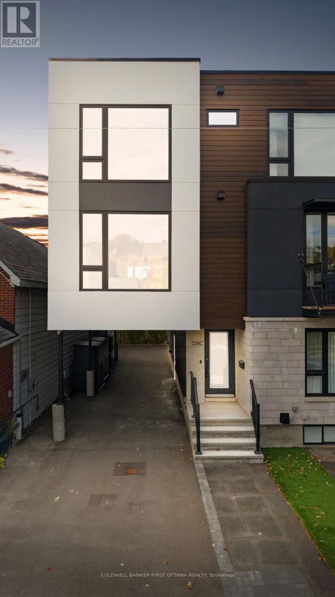 Property Photo: 238 Lebreton Street North C ON K1R 7J3