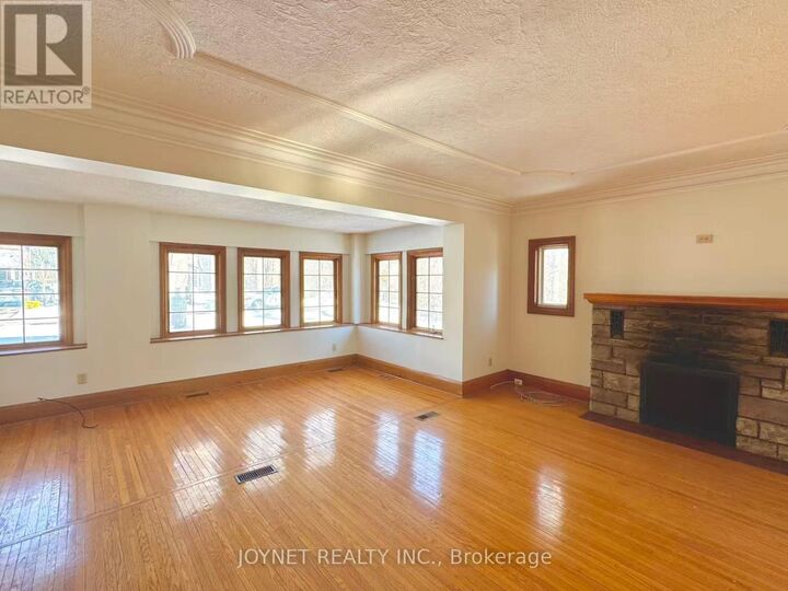 Property Photo:  17 Eckardt Avenue  ON L3R 1P1 