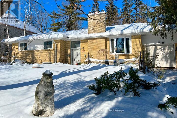 Property Photo:  28 Weller Crescent  ON K9J 6J5 