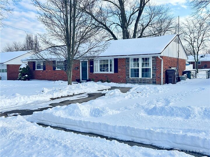 Property Photo: 517 San Bernardino Trail OH 45322