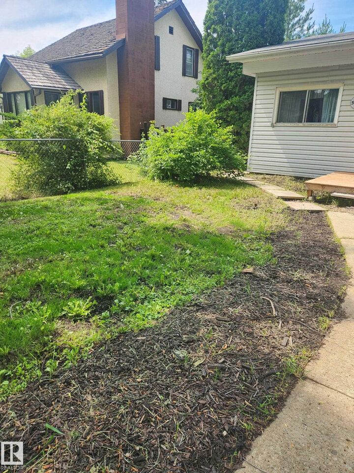 Property Photo: 5128 52 Street AB T7N 1E9
