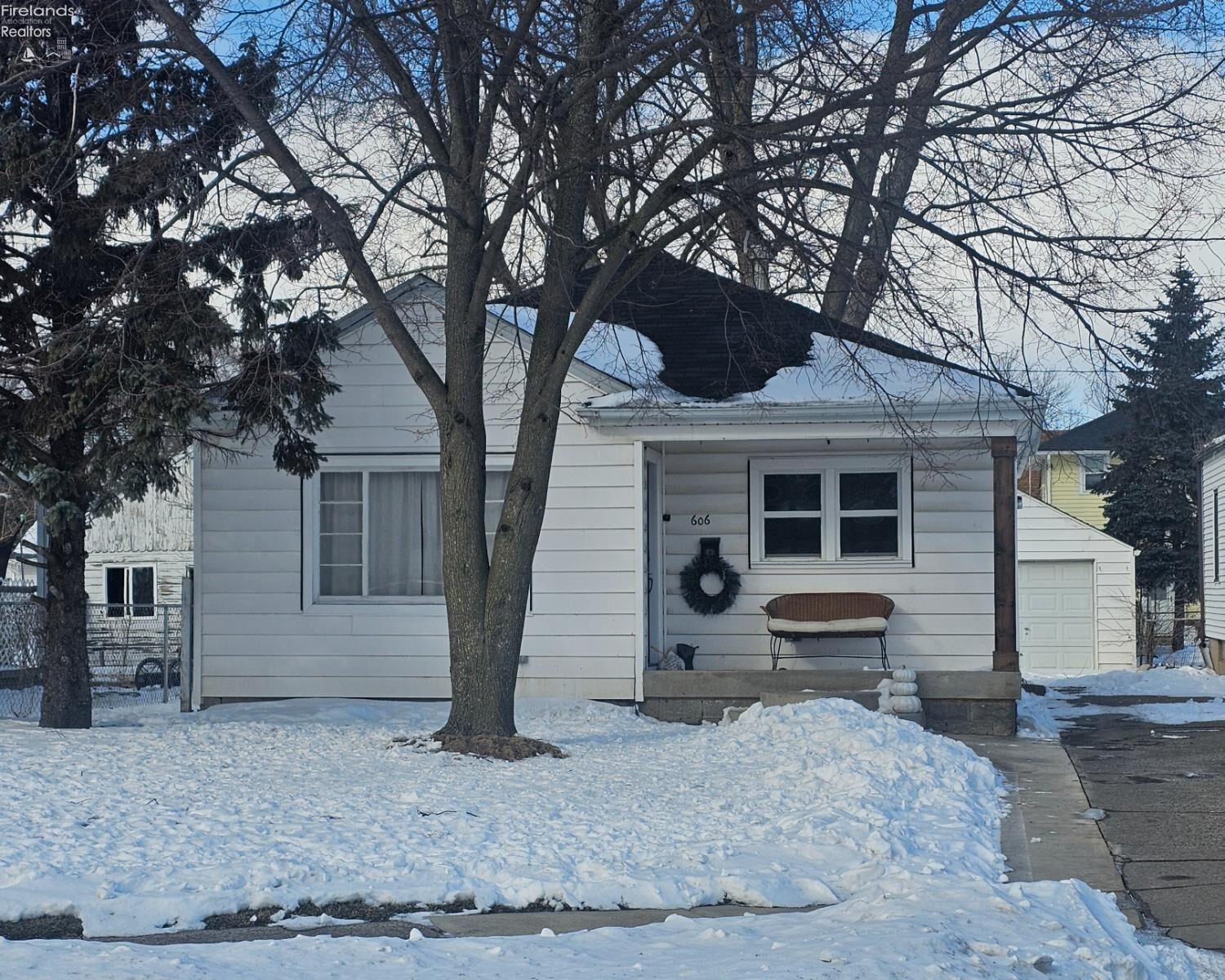 Property Photo:  606 Fremont Road  OH 43452 