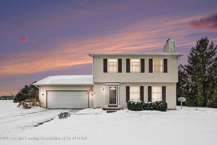 Property Photo:  2780 E Saginaw Highway  MI 48837 