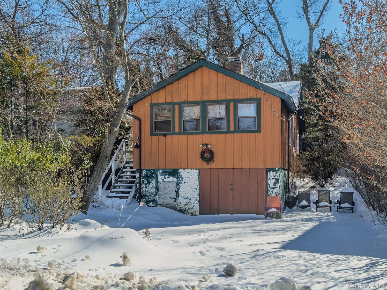 Property Photo:  40 Hawthorne Road  NY 11778 