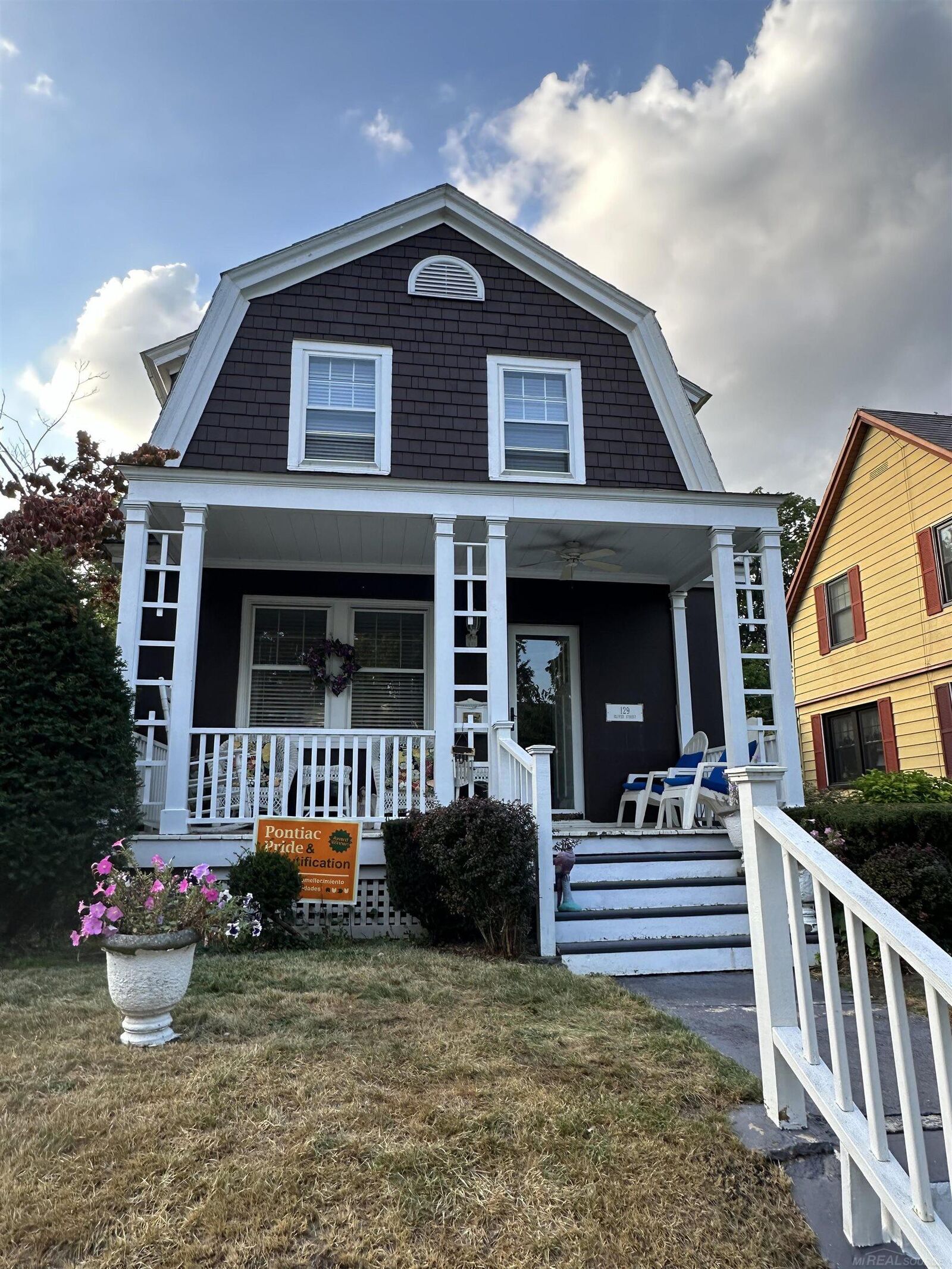 Property Photo:  129 Oliver Streets  MI 48342 