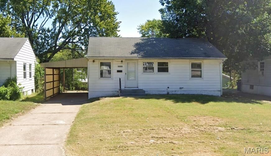 Property Photo:  10320 Renfrew Drive  MO 63137 