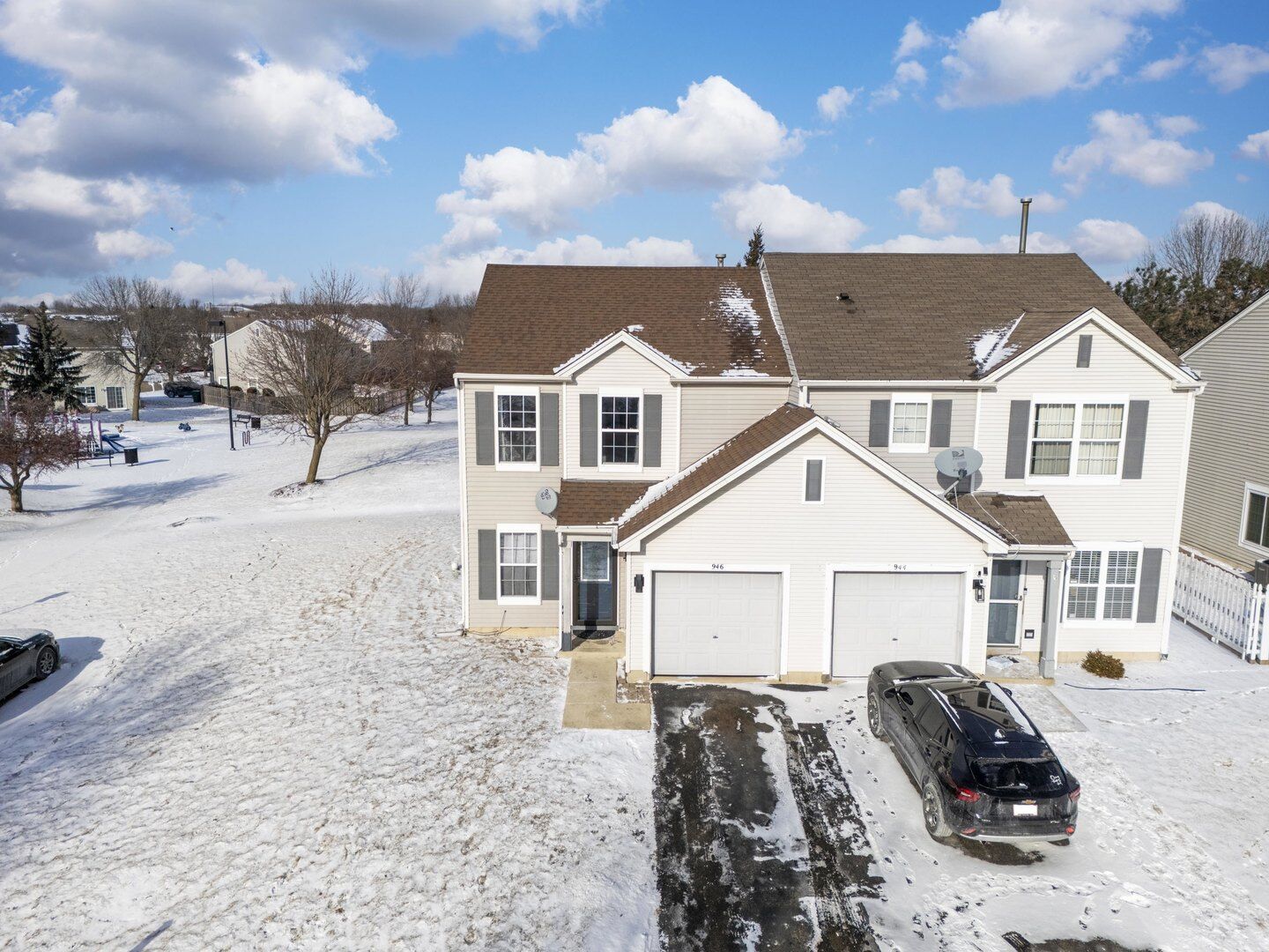 Property Photo: 946 Biltmore Court IL 60446