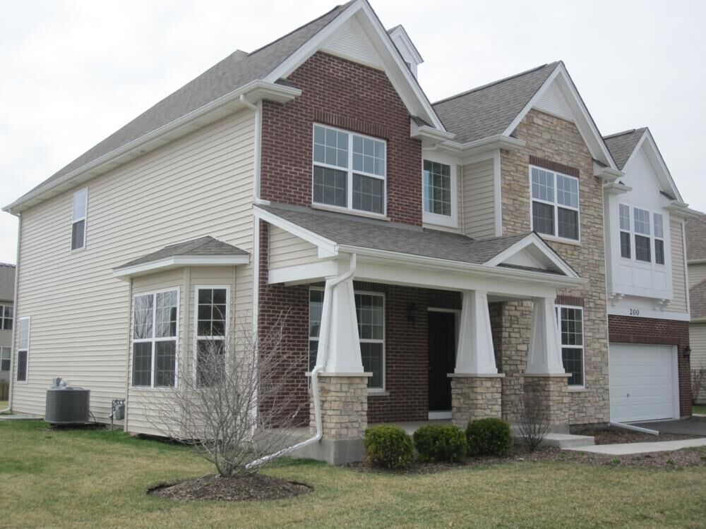 Property Photo: 200 Redding Court IL 60543