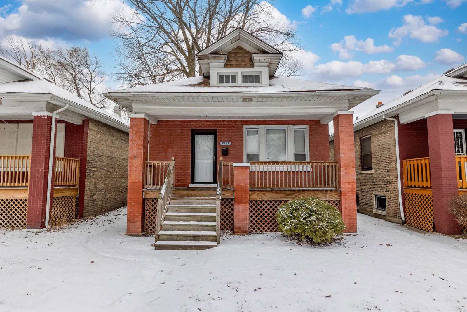 Property Photo:  7427 S Perry Avenue  IL 60621 