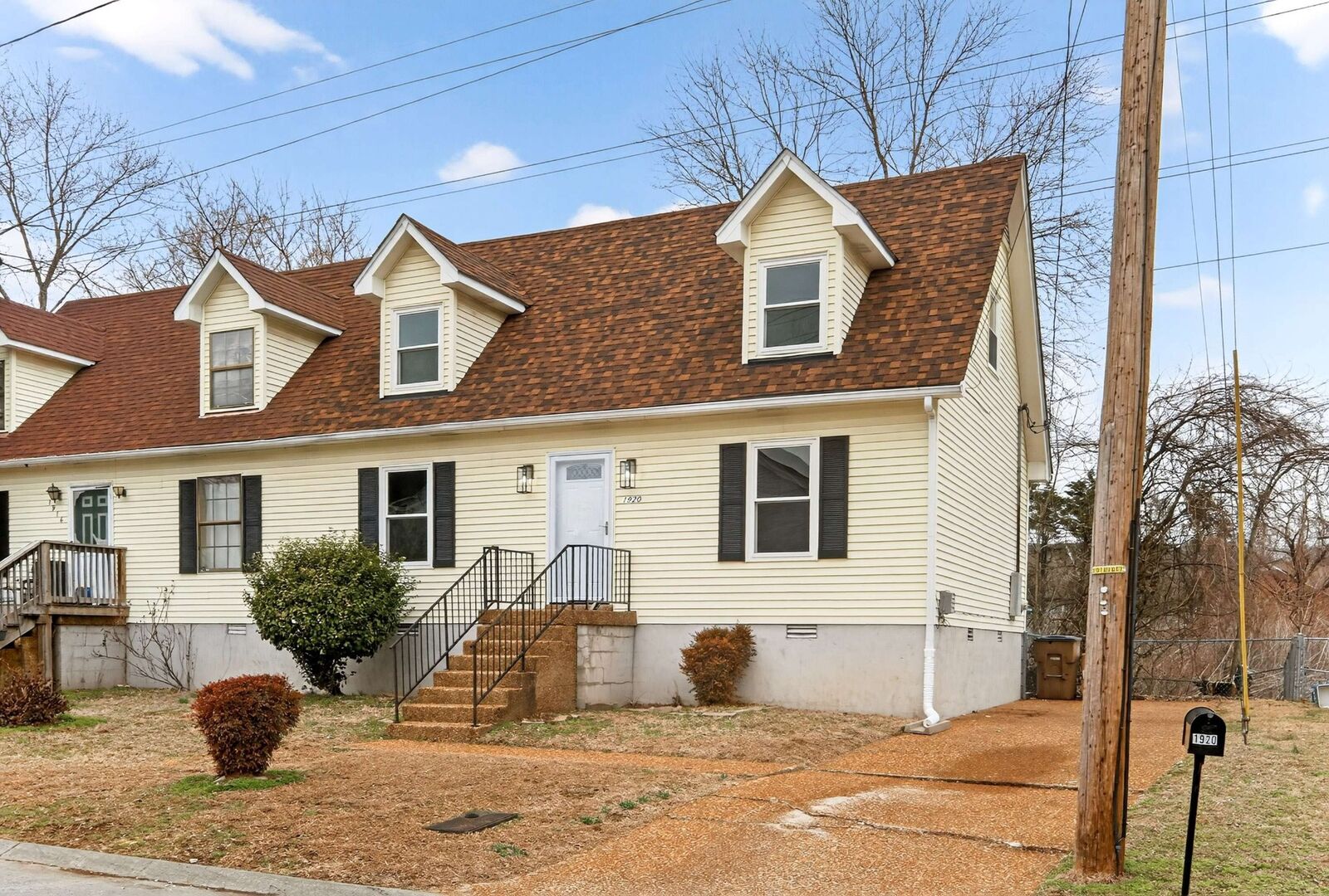 Property Photo: 1920 Meadow Cliff Dr TN 37210