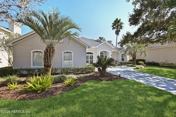 Property Photo:  208 N Mill View Way  FL 32082 