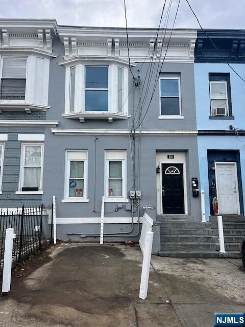 Property Photo: 110 Peabody Place NJ 07104