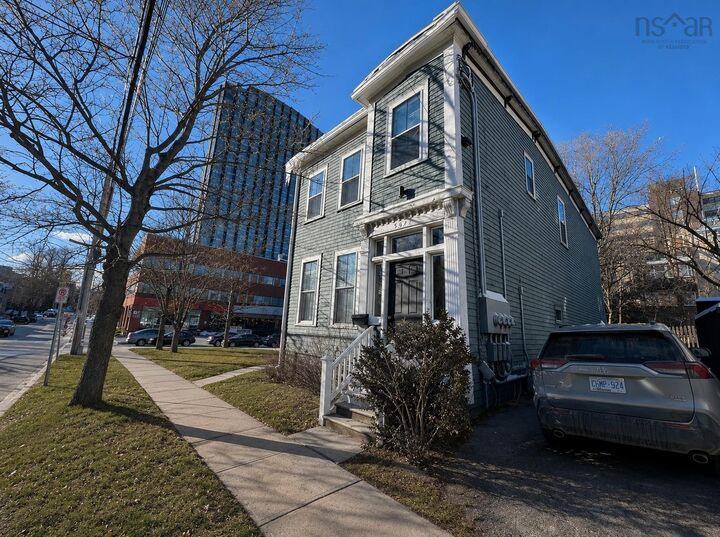 5571 Fenwick Street — photo 1