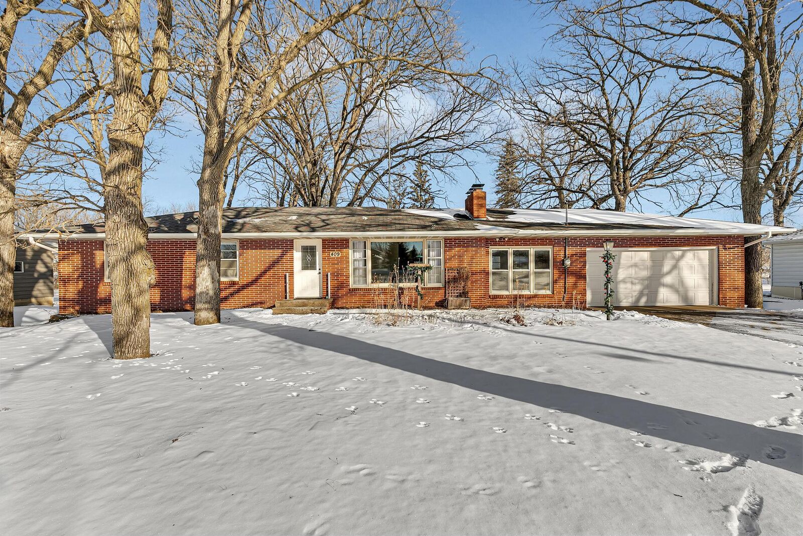Property Photo: 409 Heritage Drive MN 56377
