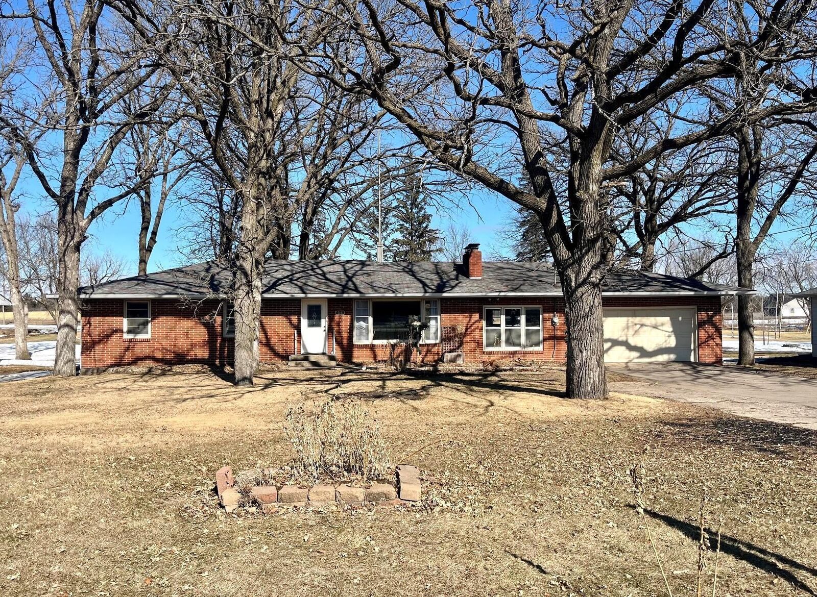 Property Photo:  409 Heritage Drive  MN 56377 