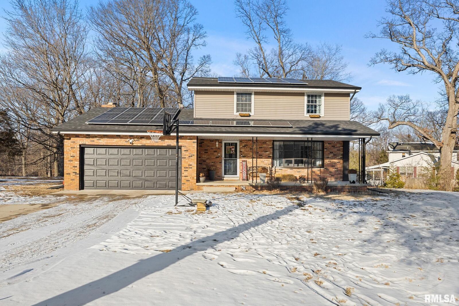 Property Photo:  224 E North Lakeview Drive  IL 61611 