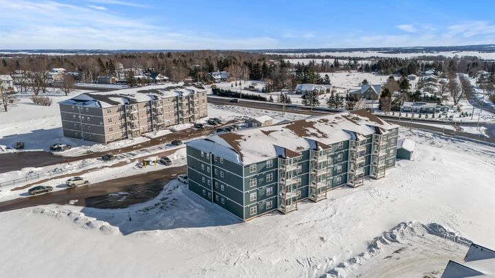 Property Photo:  18 Gilbert Drive 106  PE C1C 0W2 