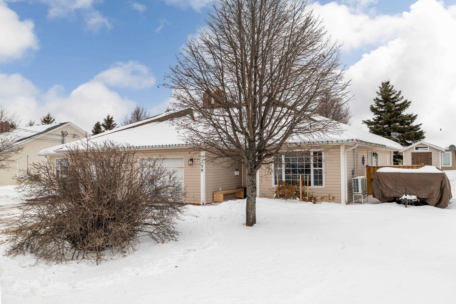 Property Photo:  159 Walker Avenue  PE C1N 6G3 