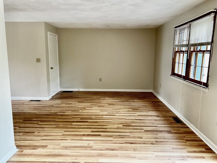 Property Photo:  220 Apache Way 220  MA 01876 