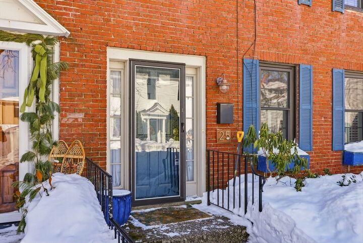 Property Photo:  25 Munroe Street 25  MA 01950 