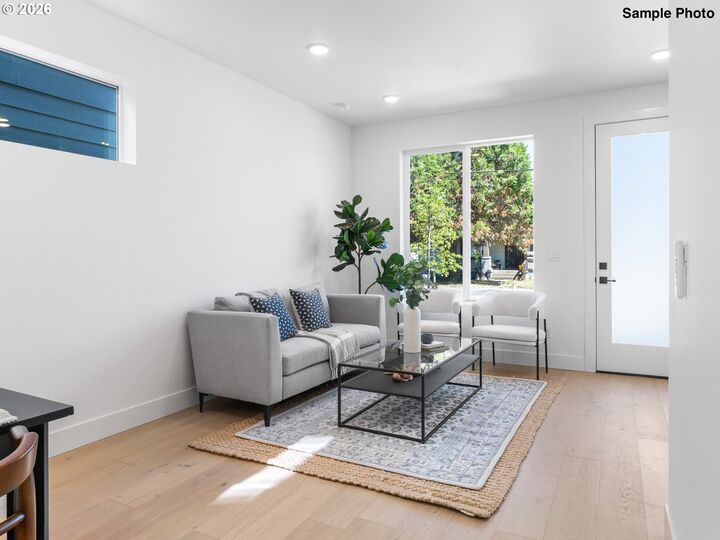 Property Photo:  4358 NE Going St  OR 97218 