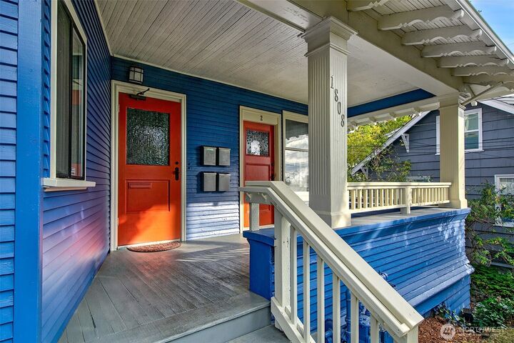Property Photo:  1808 E Harrison Street  WA 98112 