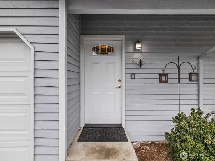 Property Photo:  21227  76th Avenue W B8  WA 98026 