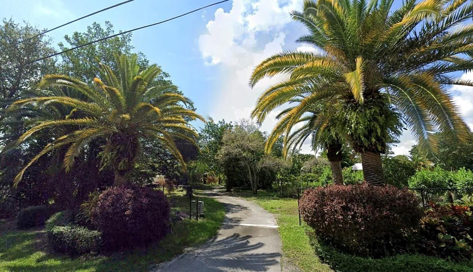 Property Photo: 4000 NW 74th Street FL 33073