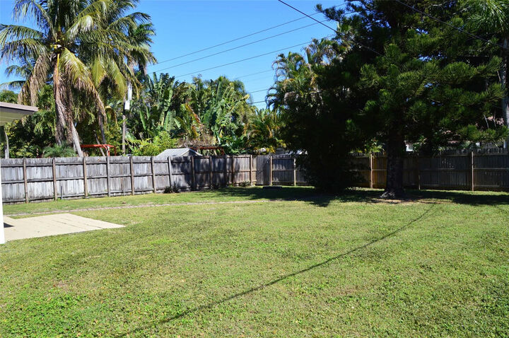 Property Photo: 1430 NE 16th Avenue FL 33304