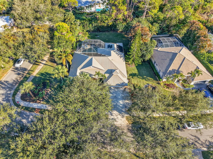 Property Photo:  7702 SE Mammoth Drive  FL 33455 