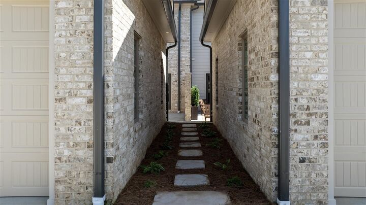 Property Photo:  533 Park West Lane  KY 42103 