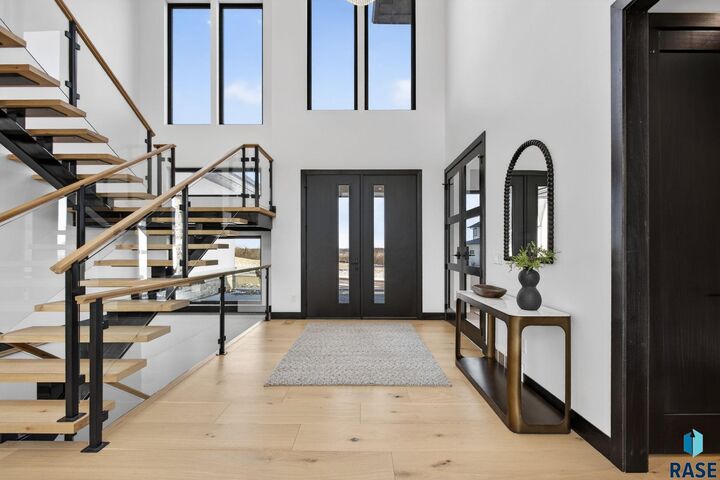 Property Photo:  1601 Scarlet Oak Trl  SD 57110 