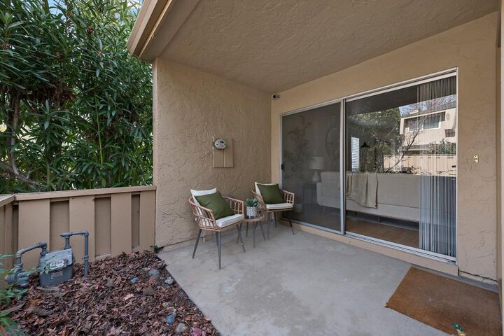 Property Photo:  125 Connemara Way 104  CA 94087 