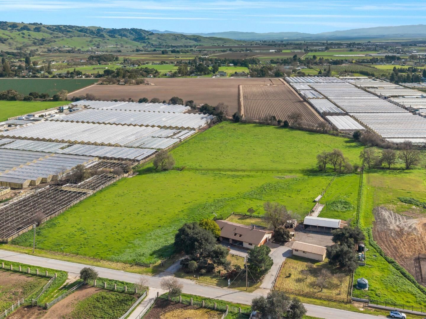 Property Photo:  2800 Dryden Avenue  CA 95020 