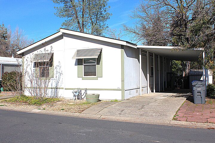 Property Photo:  1318 Mountain Shadows Boulevard  CA 96003 