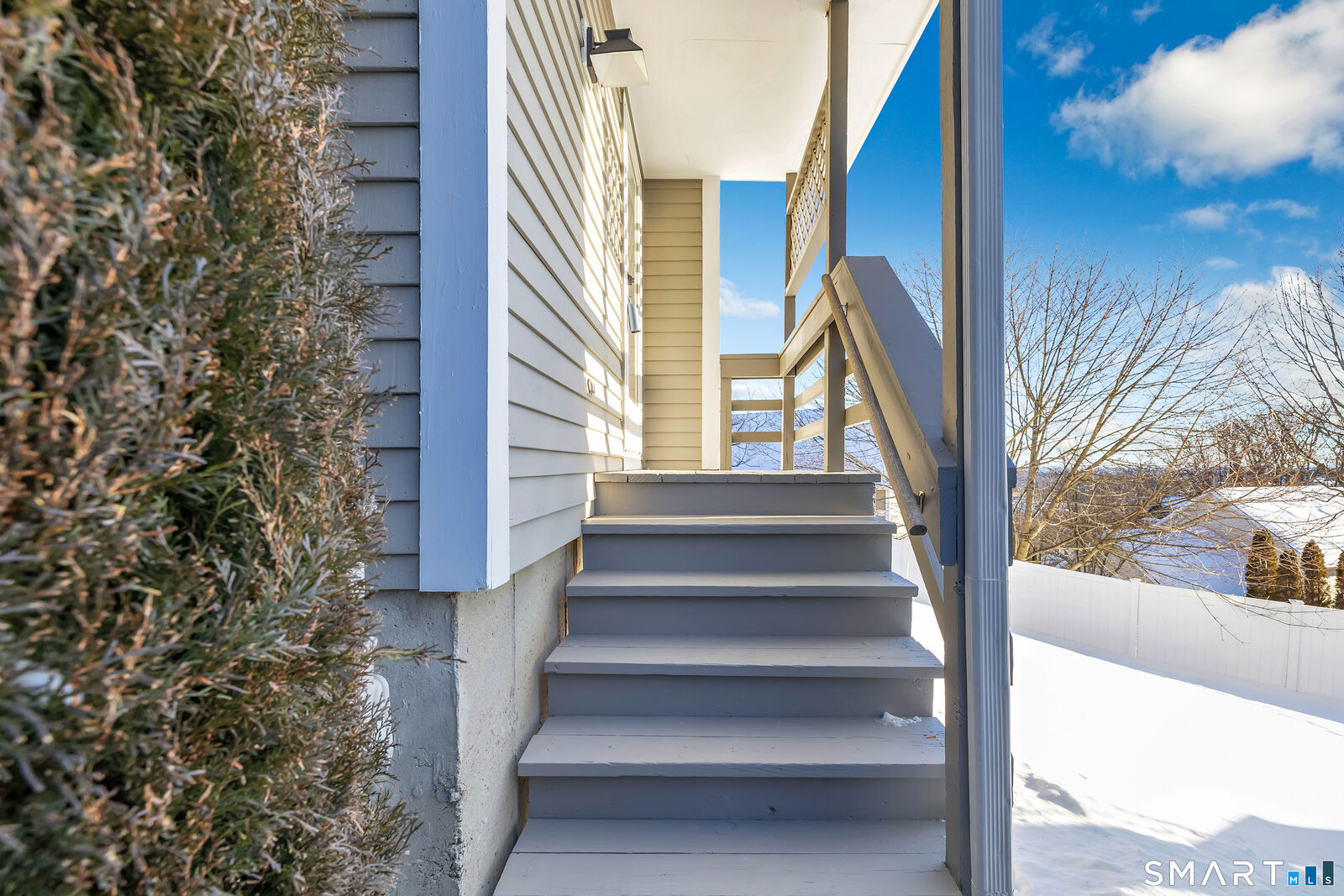 Property Photo:  675 Townsend Avenue 104  CT 06512 