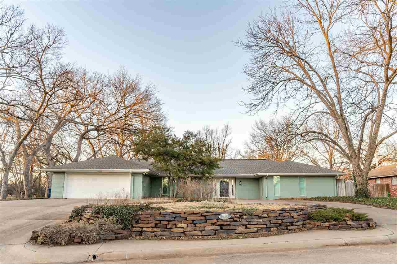 Property Photo:  2406 W 10th Avenue  OK 74074-1922 
