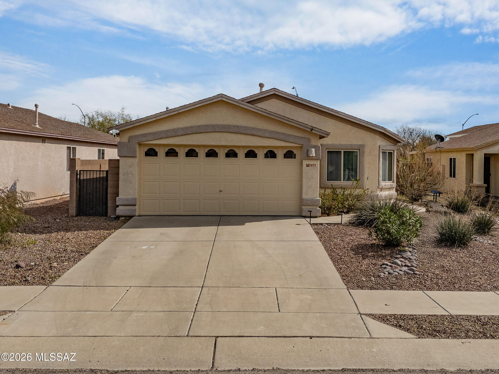 Property Photo:  7677 S Meadow Spring Way  AZ 85747 