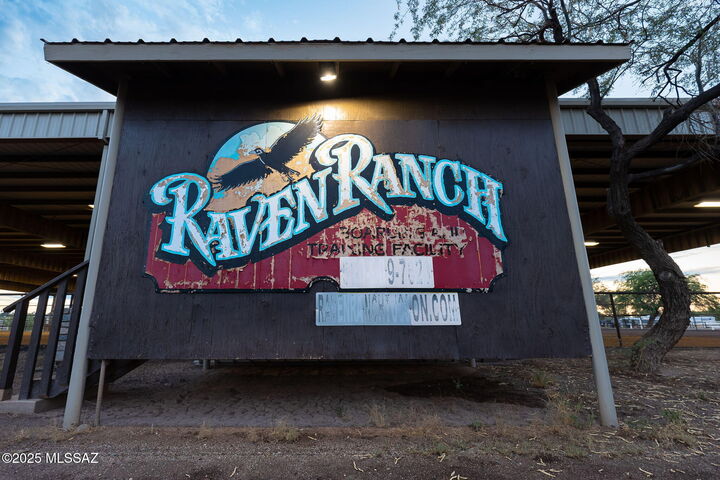 Property Photo:  9525 E Graf Lane  AZ 85730 