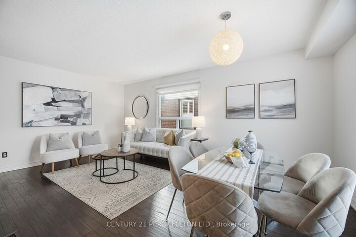 Property Photo:  1302 Ferncliff Circle  ON L1X 1W7 