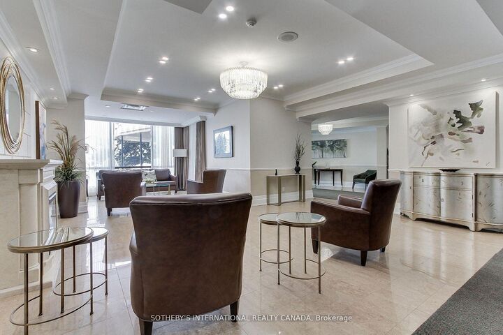 Property Photo: 40 Harding Boulevard W 301 ON L4C 9S5