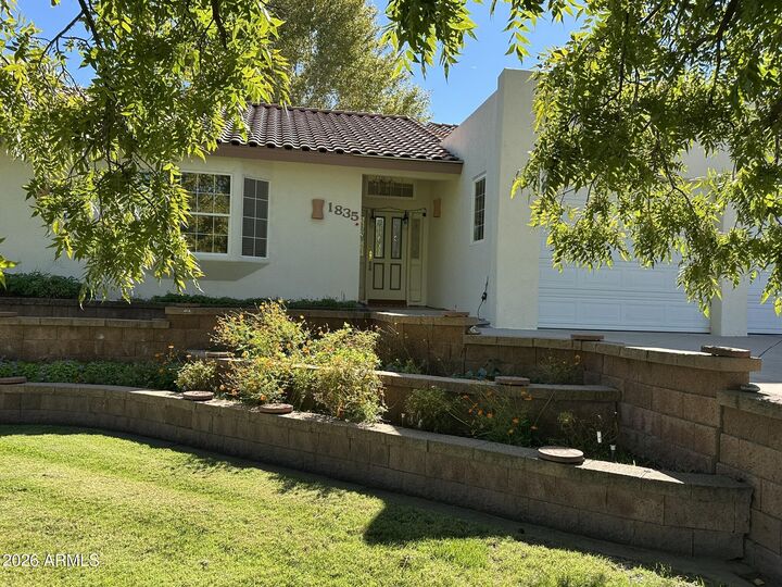 Property Photo:  1835 E Kerley Lane  AZ 86326 