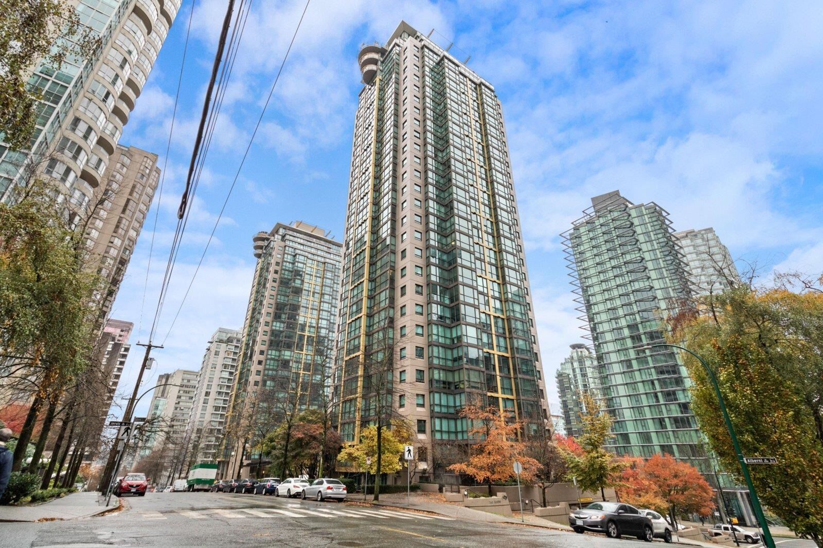 Property Photo: 1367 Alberni Street 909 BC V6E 4R9