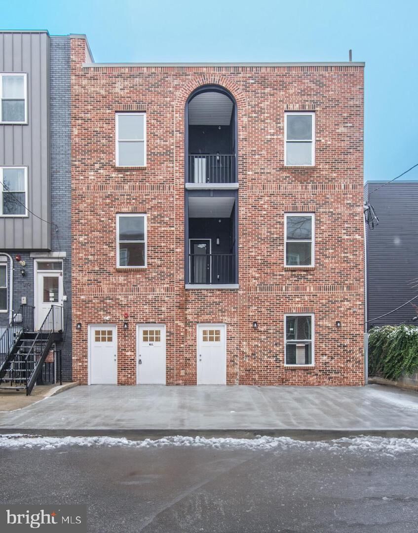 Property Photo:  315 N Preston Street 202  PA 19104 