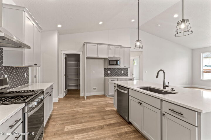 Property Photo:  8778 Bedwell St  ID 83858 