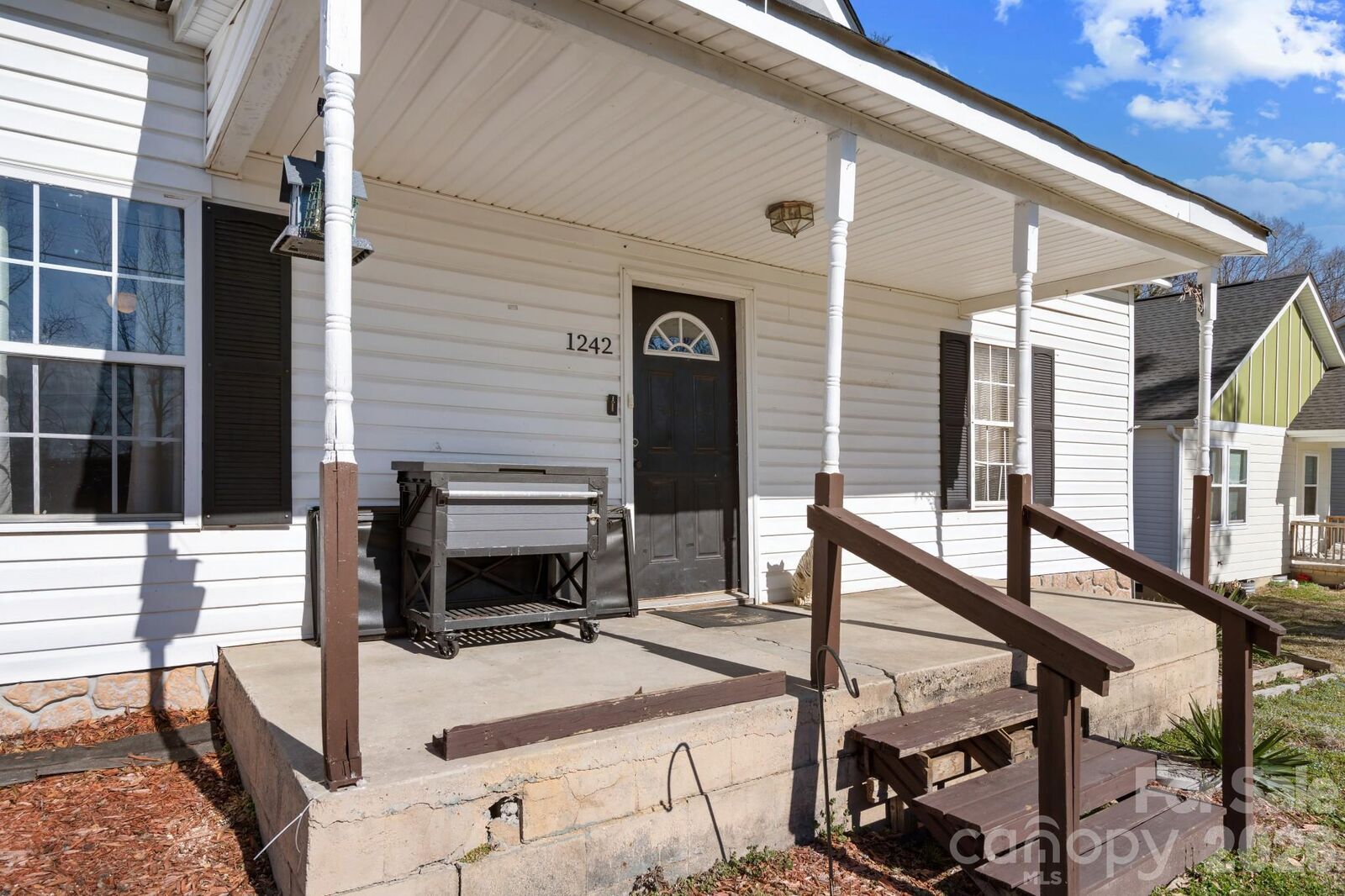Property Photo:  1242 W Airline Avenue  NC 28052 