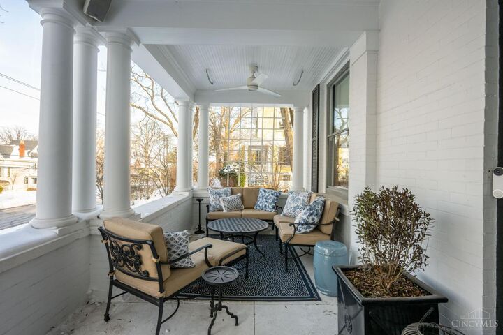 Property Photo:  2517 Observatory Avenue  OH 45208 