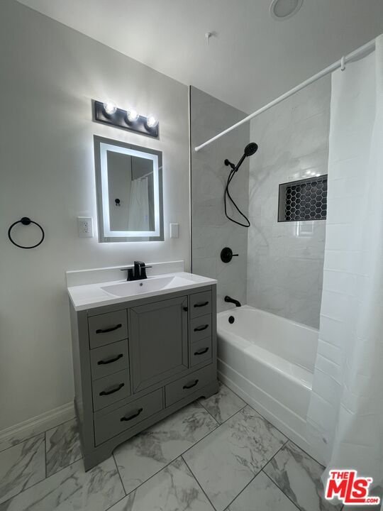 Property Photo:  4427 Don Tomaso Dr  CA 90008 