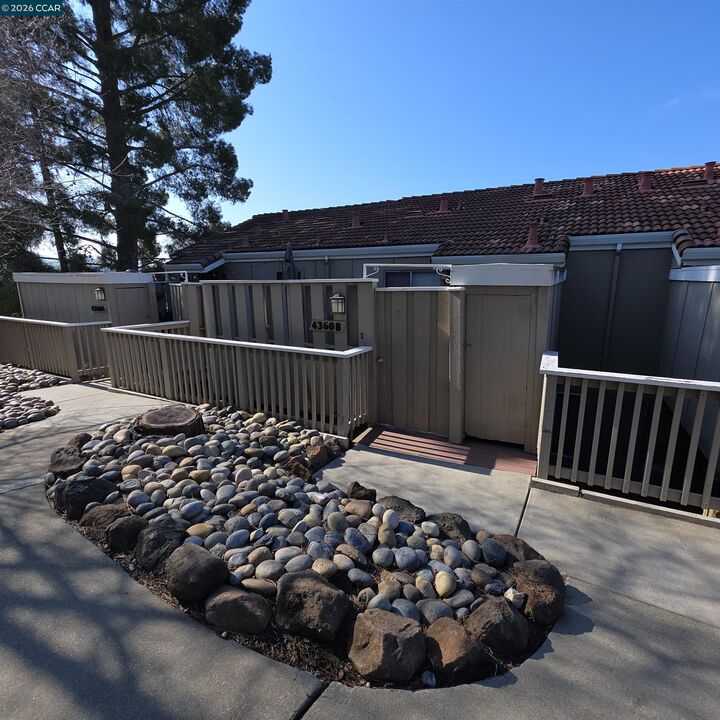 Property Photo:  4360 Eagle Peak Rd B  CA 94521 