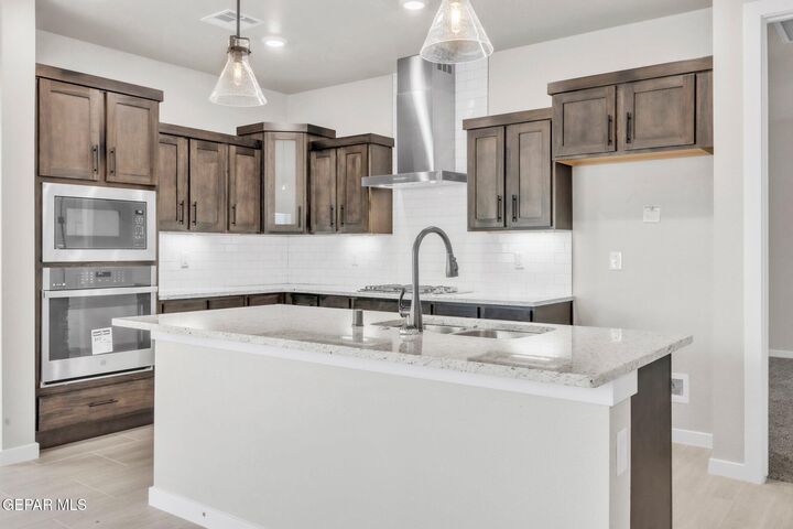 Property Photo: 13869 Paseo De Gloria Avenue TX 79928